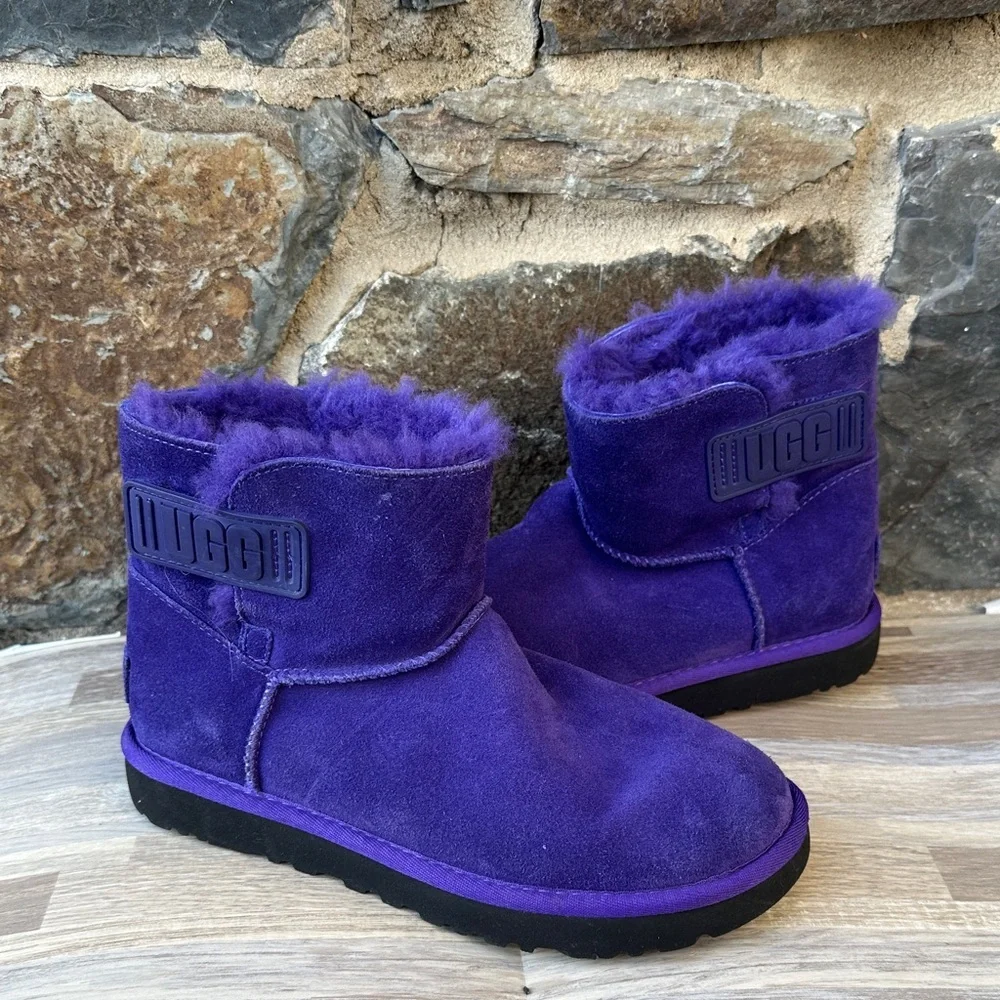 UGG mini bailey